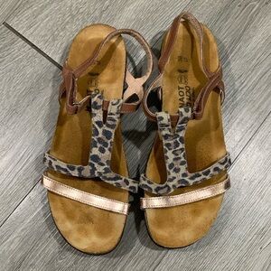 NAOT Judith Strappy Animal Print Metallic Adjustable Strap Sandals size 7
